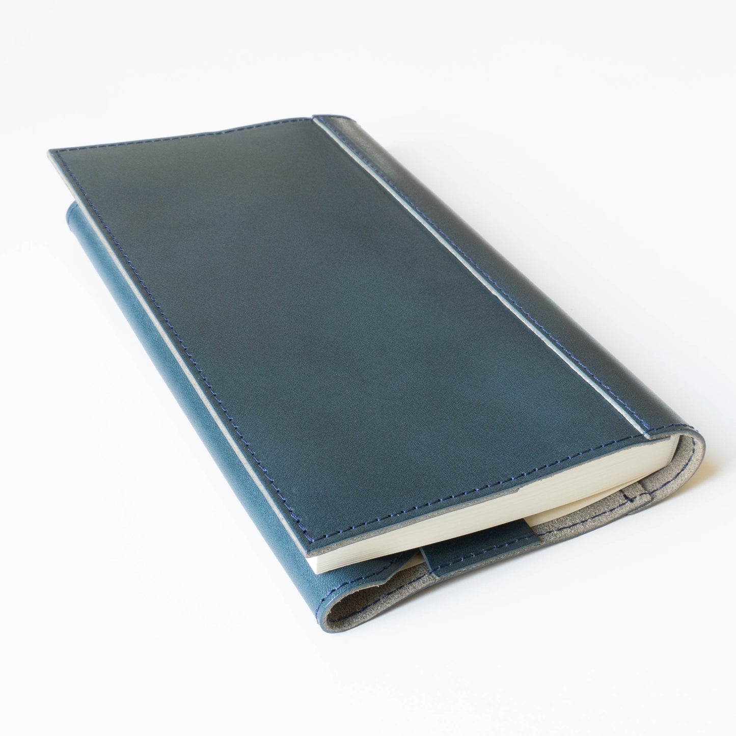 C<RASCO ≪Classicシリーズ≫ ブックカバー 新書判サイズ 本革(栃木レザー)