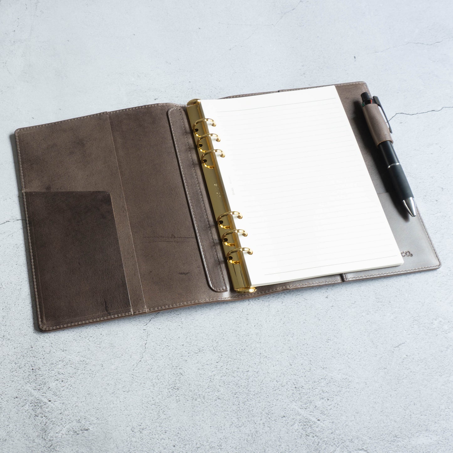 C&L TRASCO ≪Diago series≫ Leather "6 gold round rings binder" A5 size (inner diameter 20mm ring) Genuine leather (Italian leather)
