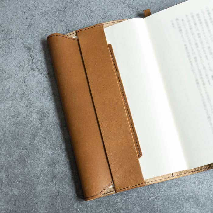 C<RASCO ≪Classicシリーズ≫ ブックカバー 新書判サイズ 本革(栃木レザー)